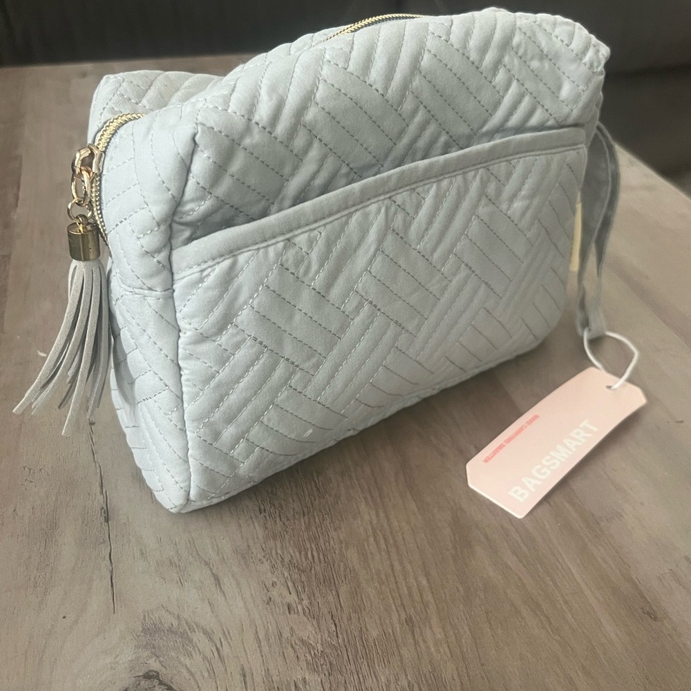 BAGSMART Quilted Gray Cosmetic Bag